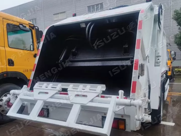 Висящий бочонок